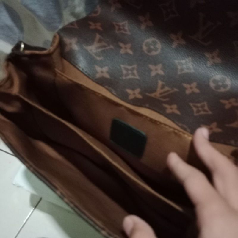 Lv Pochette Metis Premium
