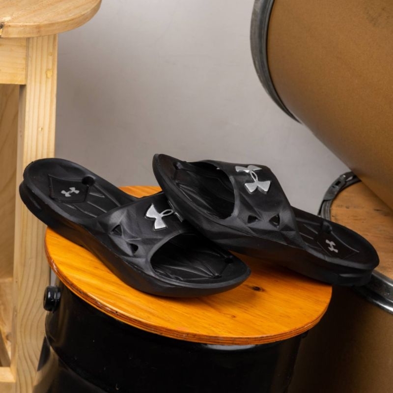 Sandal Under Armour Locker III Slides