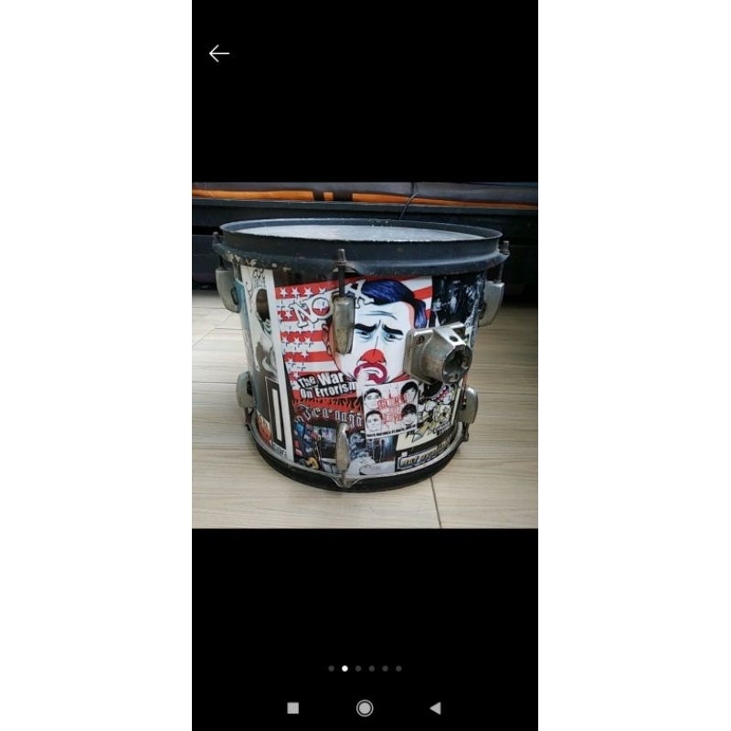 tom bekas drum rolling