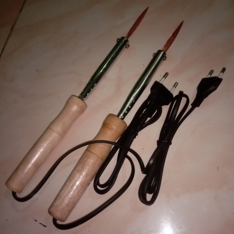 Solder 100 Watt. Untuk Mengukir, Memotong Busa, Styrofoam, Spon