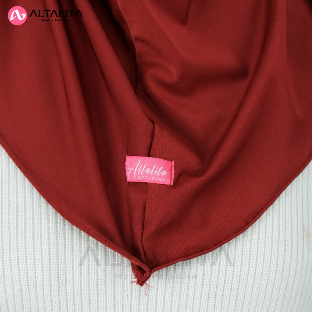 Altalita - Jilbab Instan Helma Bergo Sport Lubang Telinga Masker Headset Earphone Kacamata Bahan Jersey Premium Cocok untuk Olahraga Volly Futsal Senam dan Sehari-hari