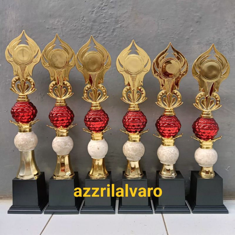 Piala FT 330 + Onix 5cm Juara 1-6