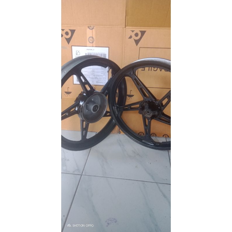 velg pelek racing DEPAN BELAKANG YAMAHA Jupiter burhan PNP VEGA ZR