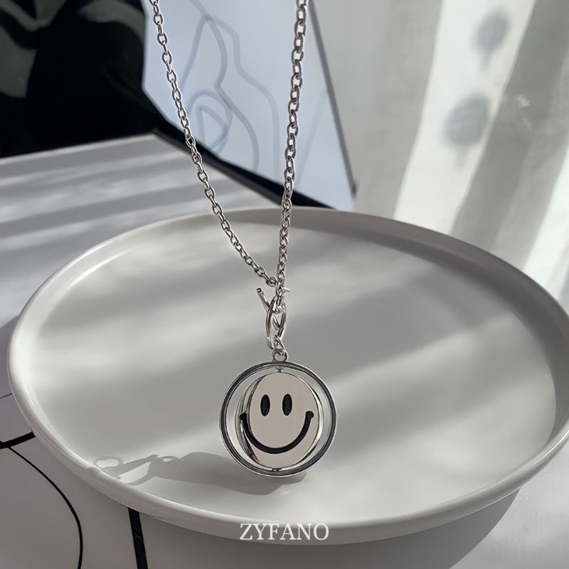Tofamy Necklace - Kalung Rantai Titanium Bentuk Emoticon Smiley Dapat Dipakai Pria Maupun Wanita Kal