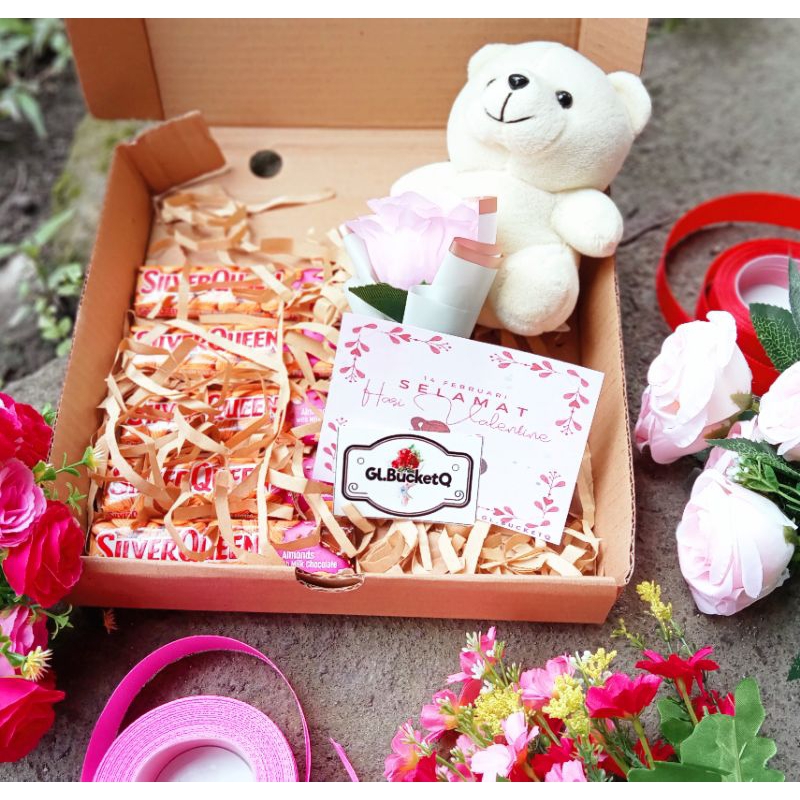 

hampers murah hampers menarik hampers Snack hampers wisuda hampers baju hampers kaos