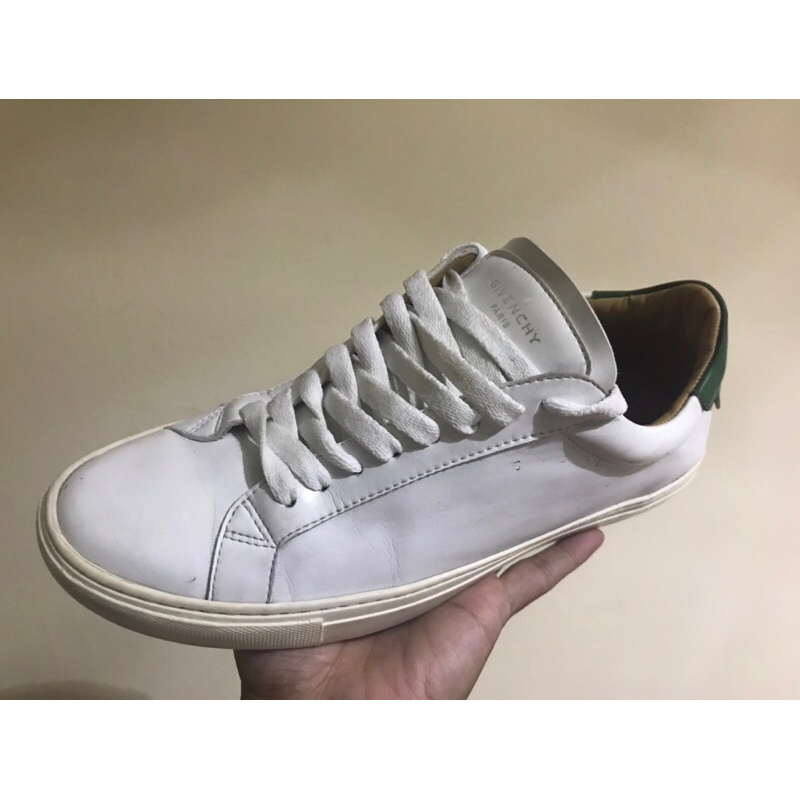 Sepatu Givenchy Paris Size 40