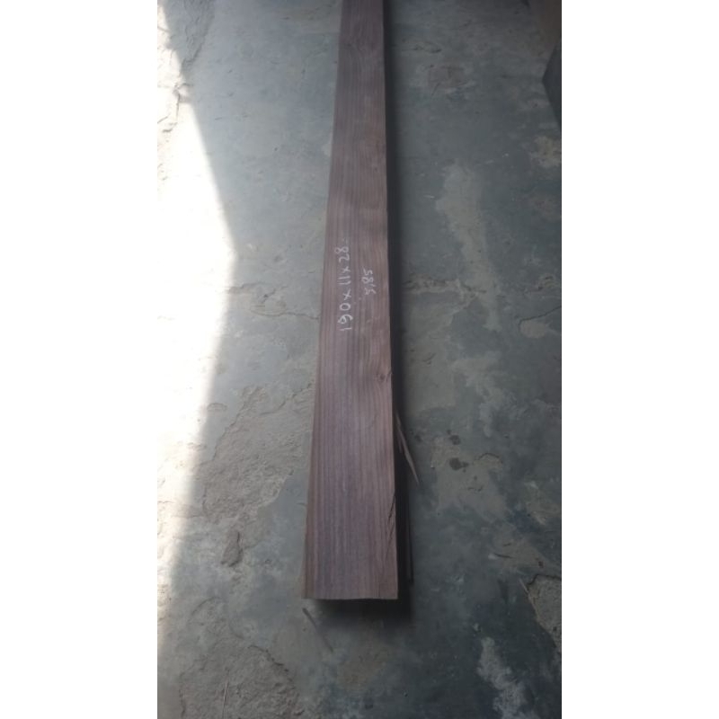 Veneer kayu sonokeling