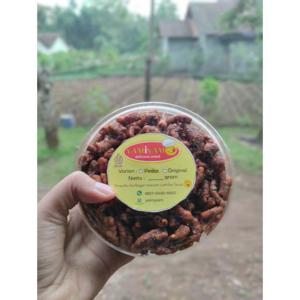 

Usus Krispi / kripik usus 250 Gram / 250Gram usus Crispy bumbu Pedas daun jeruk mantap