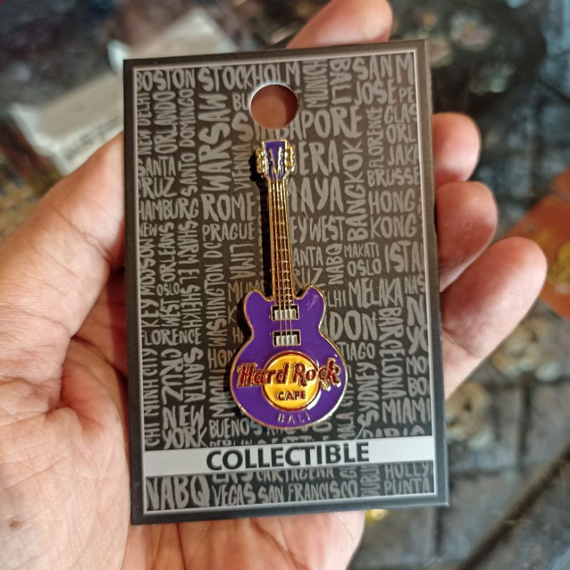 Pin Hard Rock Cafe Guitar