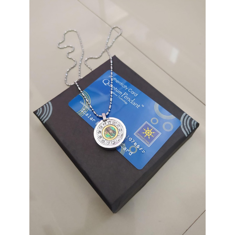 Kalung  Quantum  pendant