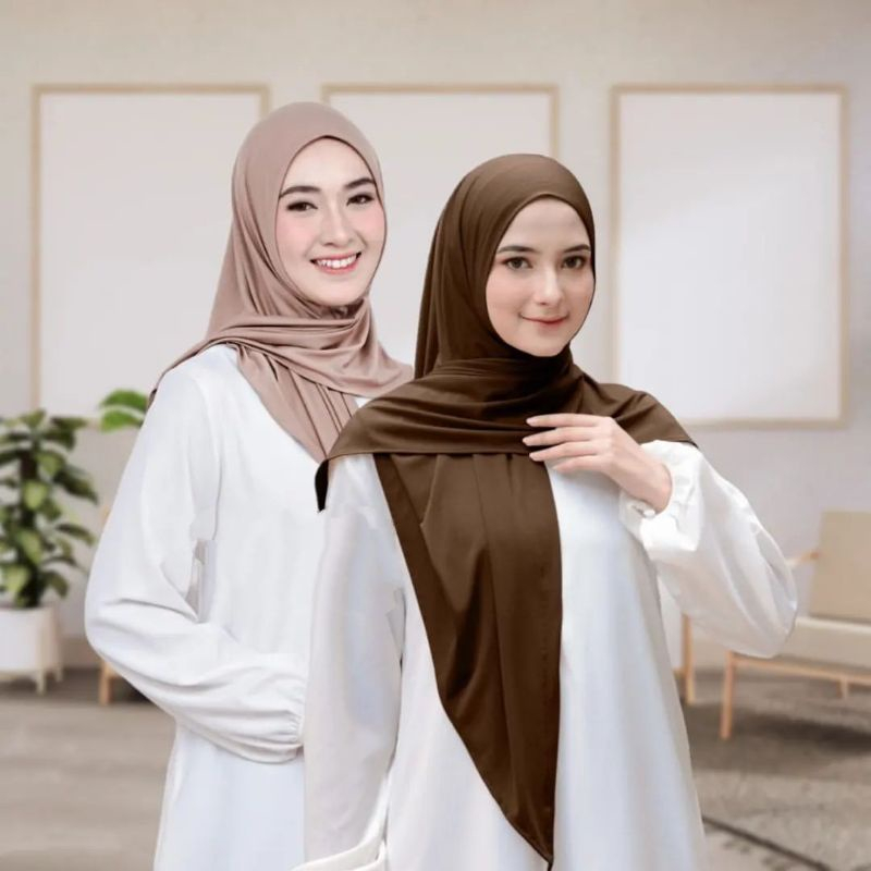 hijab segitiga instan jersey premium / pashmina instan kaos oval