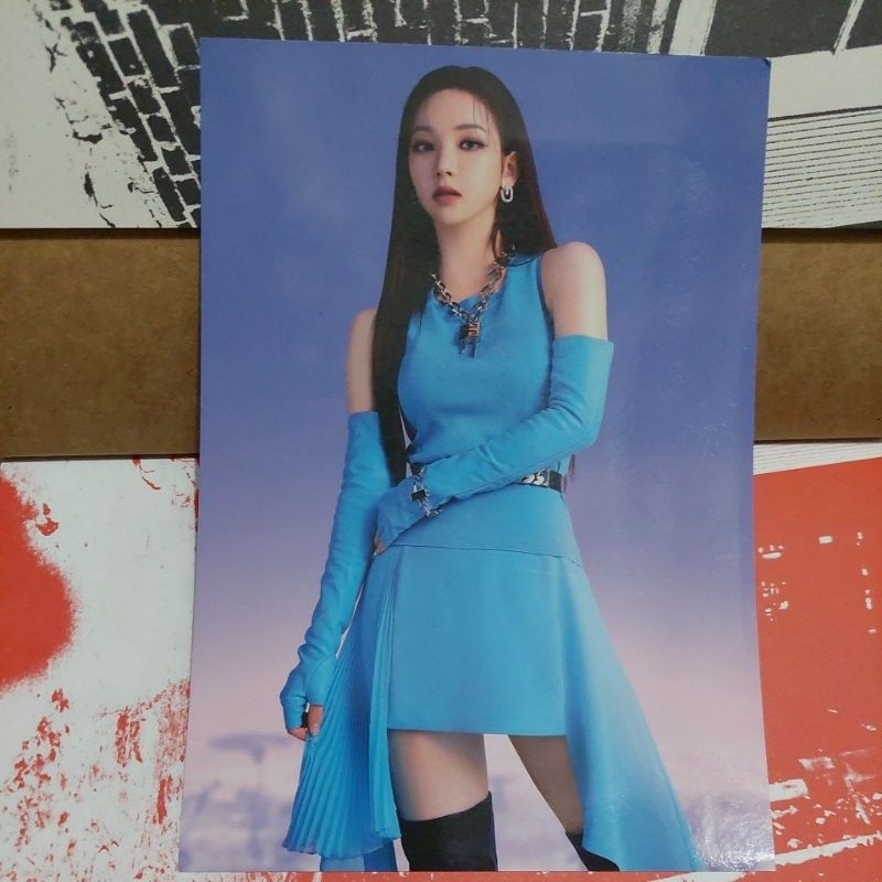 Aespa Official PostCard Karina Savage Album Sync Dive Version