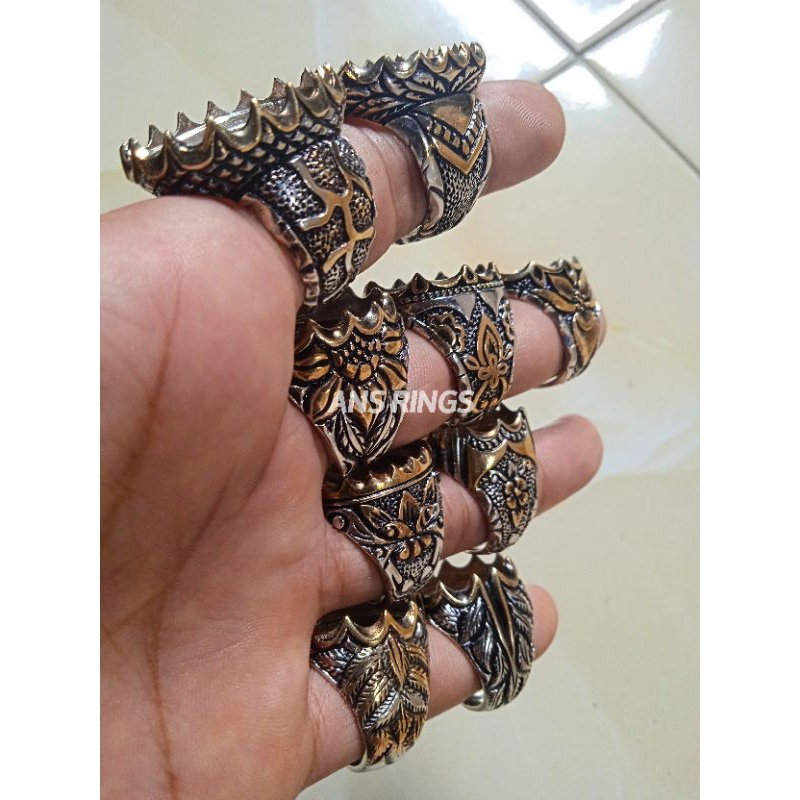 10pcs Ring / Emban Alpaka Kombinasi Gold + Hitam.