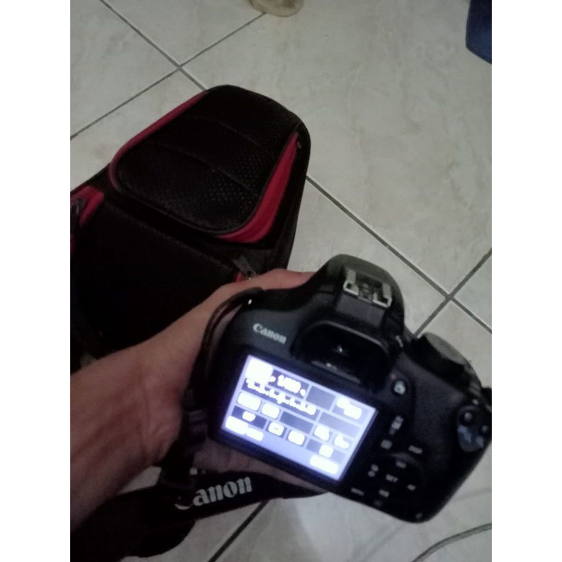 Kamera Canon 1200D (bekas)