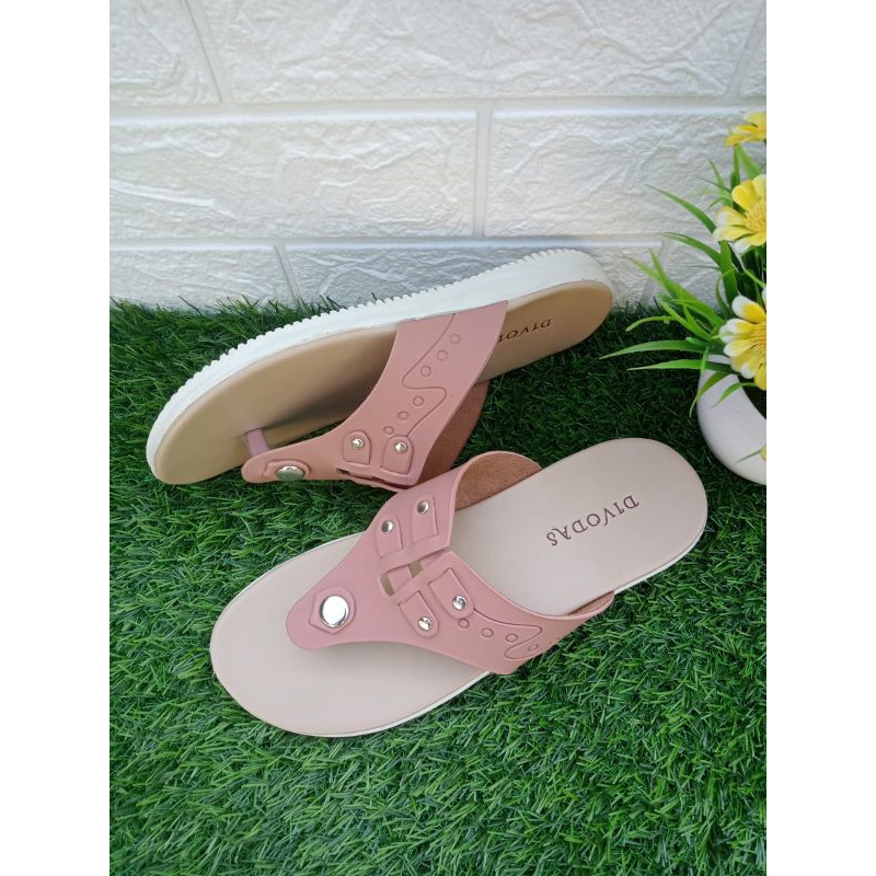 Sandal Wanita Bahan Tebal Dalaman Lembut Anti Slip (Devira)