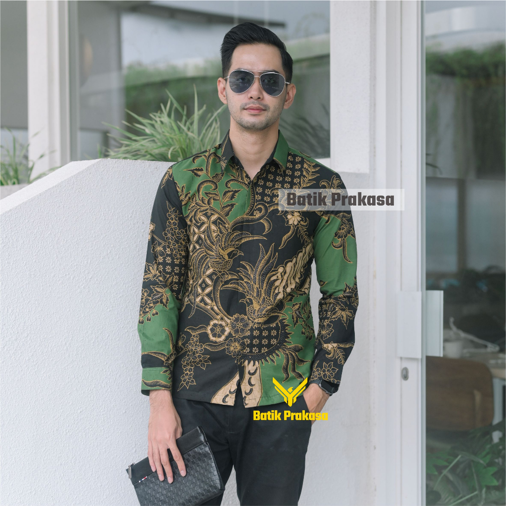 Kemeja Batik Prakasa Motif Cakra Buana Hijau Slimfit Lengan Panjang Batik Solo