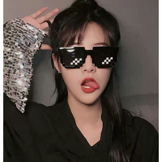 COD❤Kacamata Hitam Masek Dewasa MEREK Retro Lattice Sunglasses Kacamata Tren Fashion yang Dipersonalisasi