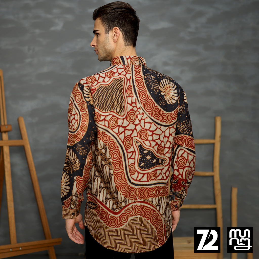 KEMEJA BATIK PRIA LENGAN PANJANG Kemeja Dobby Slimfit Motif Parang Roll Warna Hitam Merah 723159 Cap 72 - Baju Kemeja Atasan Pakaian Setelan Batik Pria Cowok Laki Laki Remaja Keluarga Kantor Lengan Panjang Modern Slimfit Slim Fit Premium Kekinian