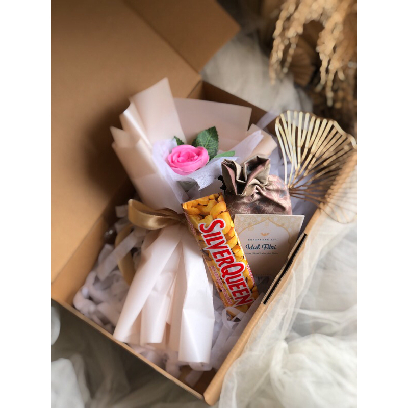 

hampers lebaran Buket bunga coklat