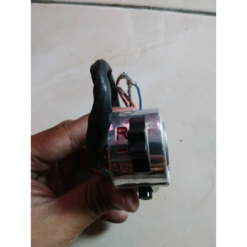 holder kanan c70/c700/c800
