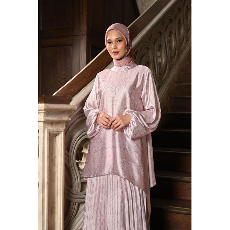 LEVAUGHN LAVISH BLOUSE /HEYLOCAL ID