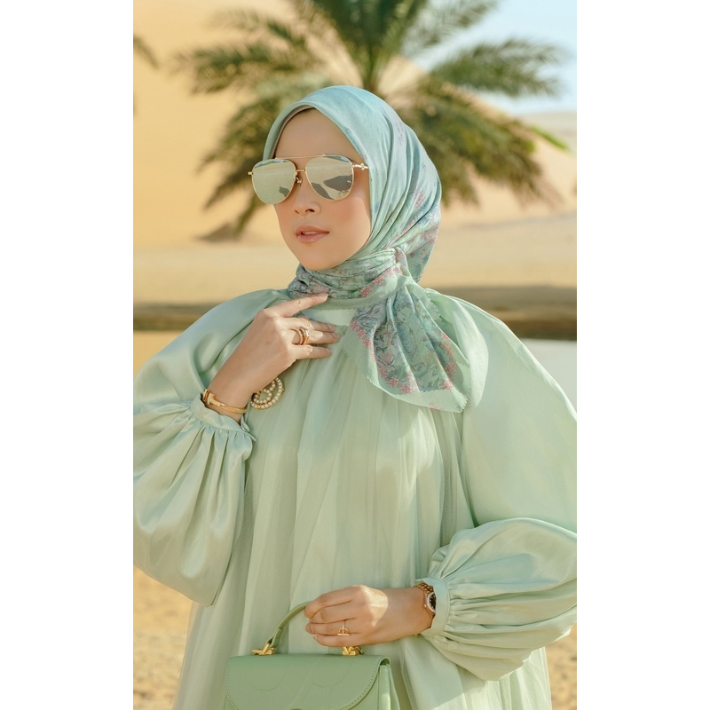 BUTTONSCARVES - Al Qasr Voile Square - Zelige / Hijab Segi Empat