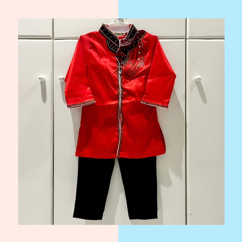 SETELAN BAJU KOKO SATIN ANAK MERAH CELANA HITAM