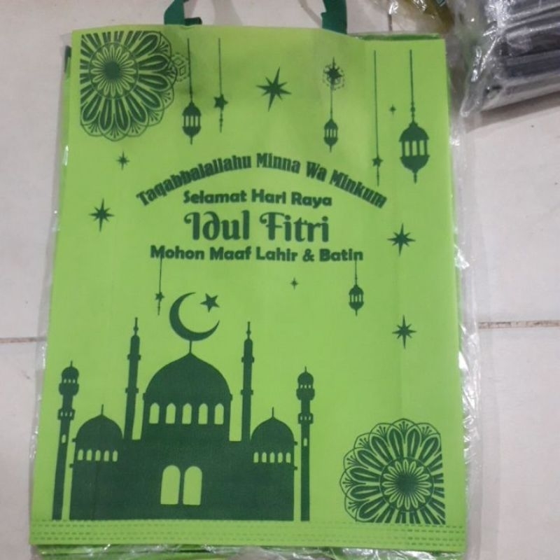 

Tas Lebaran 30x40 ( Per pcs )