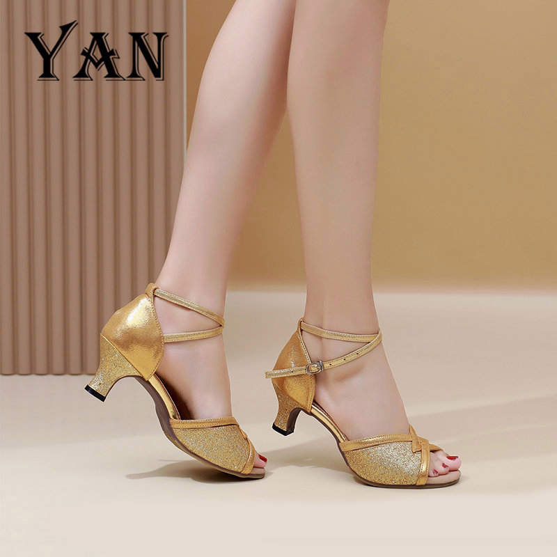 YAN Sandal Heels Wanita Sepatu Dansa Latin/ Line Dance Sepatu Hak 5cm