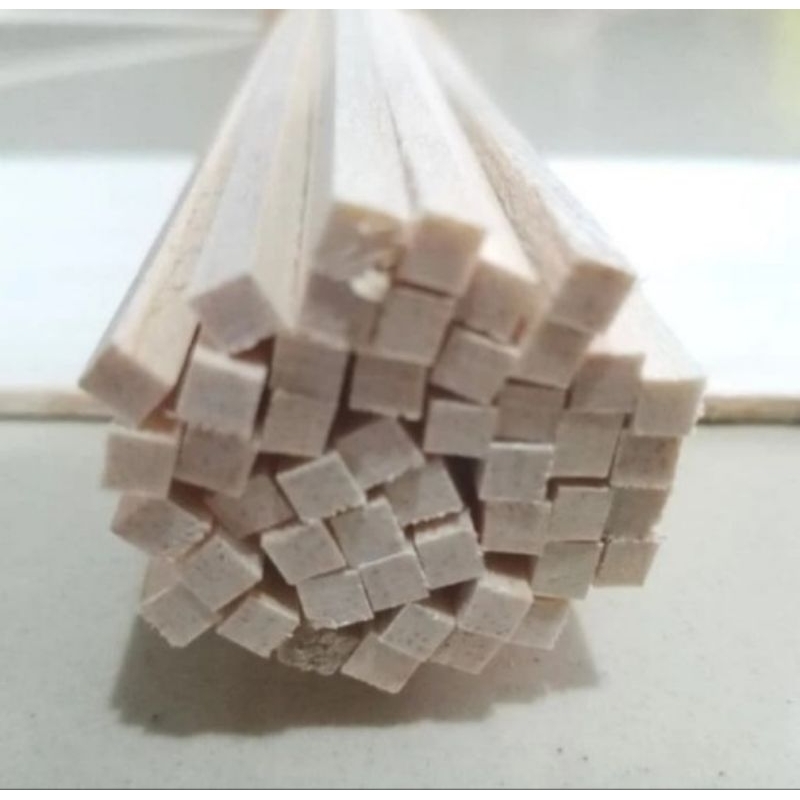 25pcs balsa stik 1.5mm x 1.5mm x 50cm kayu balsa kayu maket