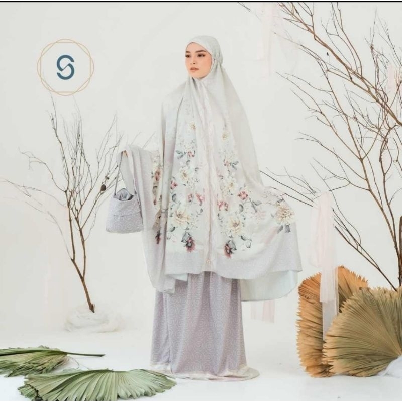 Karmina Prayer Set Mukena Premium by Seradia