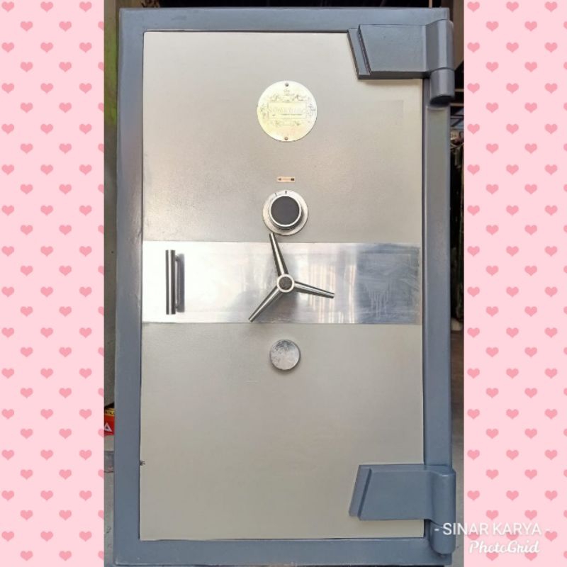 Brankas SOLINGEN type STADT&DORF size 4 Brangkas tinggi 120 cm STADT & DORF 120cm bekas seken second