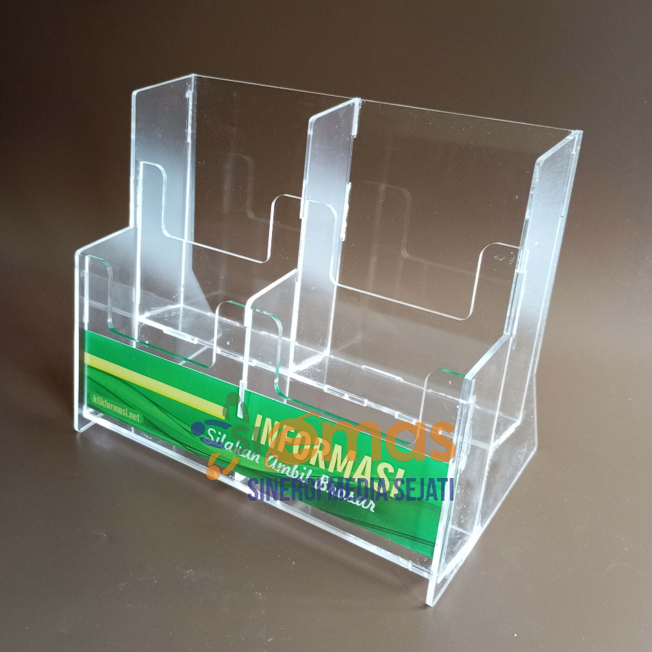 

Akrilik Rak Leaflet | Tempat Brosur Akrilik 4 Sekat| Display Brosur Acrylic | Rak Brosur 1/3 A4