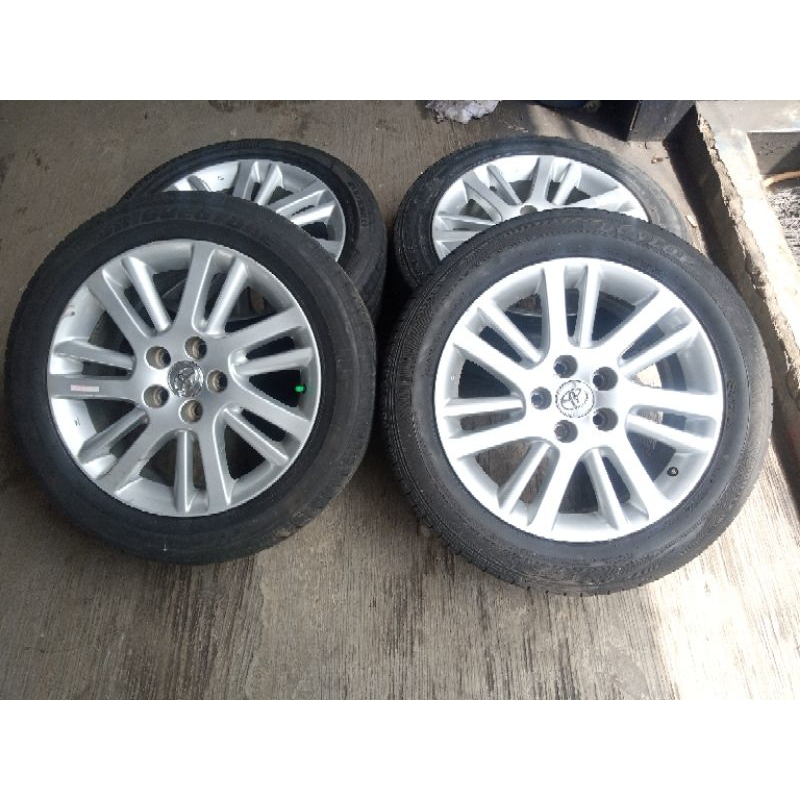velg bekas original camry r17 pcd 5x114 plus ban  cocok untuk avp ertiga granmax