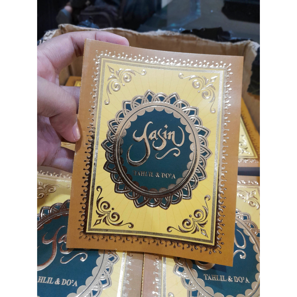 

BUKU YASIN TAHTIM TAHLIL COVER EMBOS TIMBUL PAKAI POTO