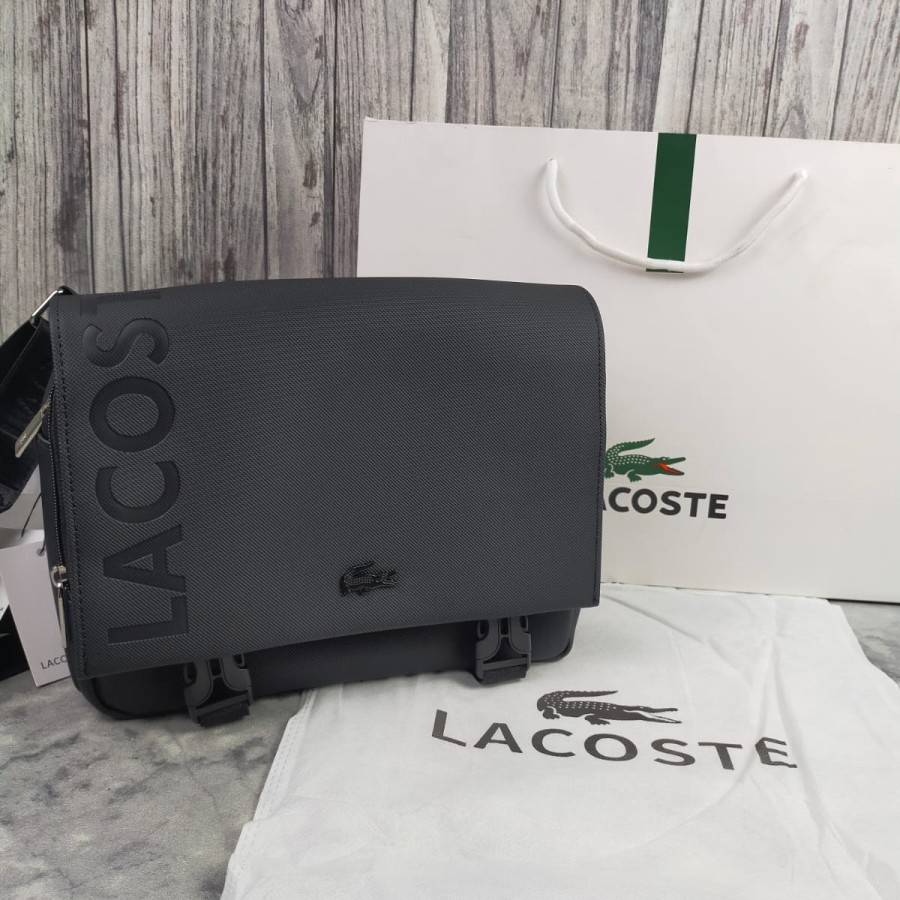 TAS SELEMPANG MESSENGER BAG PRIA BLACK LACOSTE MI'OR L785