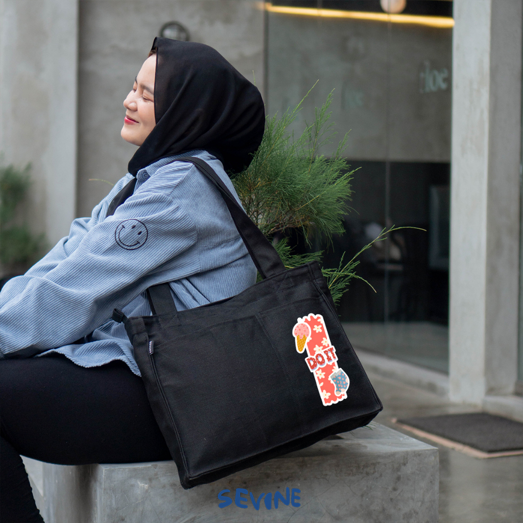 Sevine Totebag Kanvas Rebecca Tas Wanita Tote Bag Kuliah Sekolah Sekat Laptop Hitam Elegan Aesthetic - PA