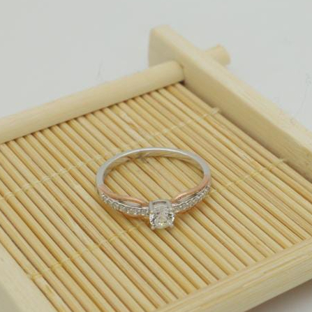 Cincin WG Hala Hot Collection RI230081 Hala Gold 18K