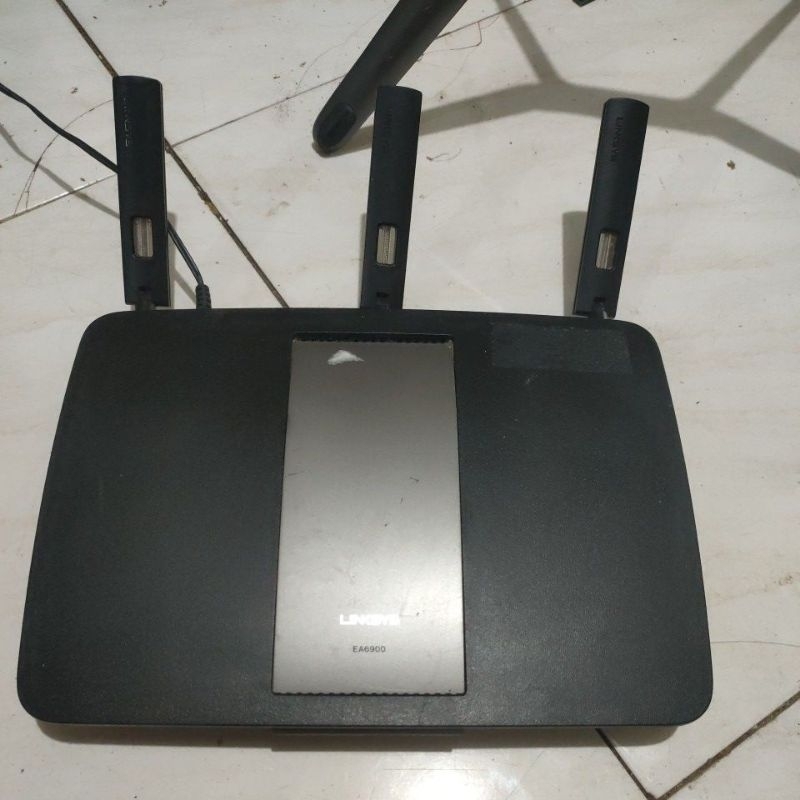 Router  Modem LINKSYS EA6900