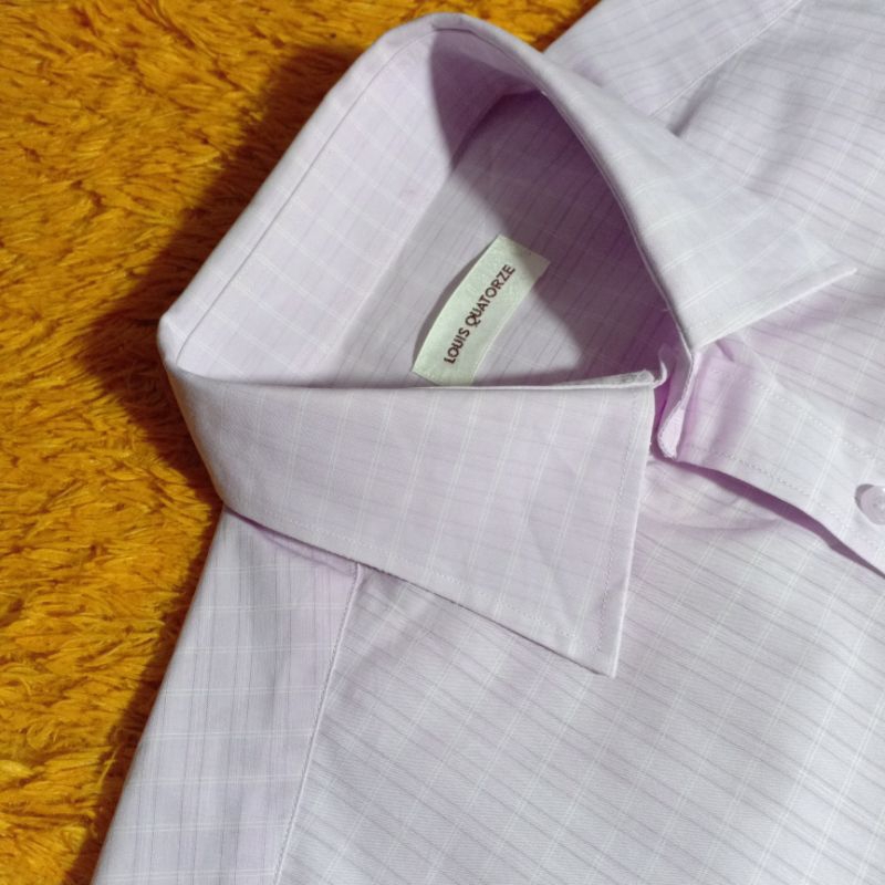 Kemeja kotak Louis Quatorze