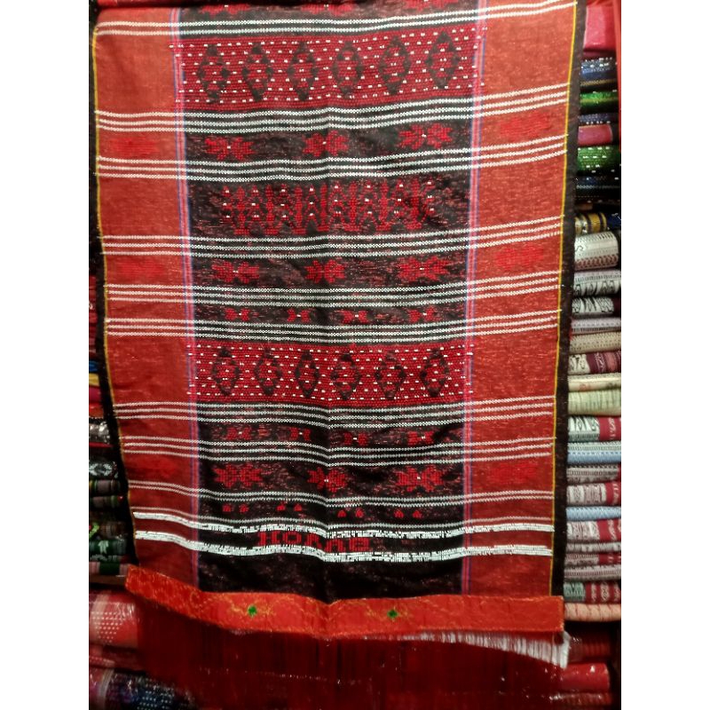 ulos sadum akola cantik unik  hitam sisi merah