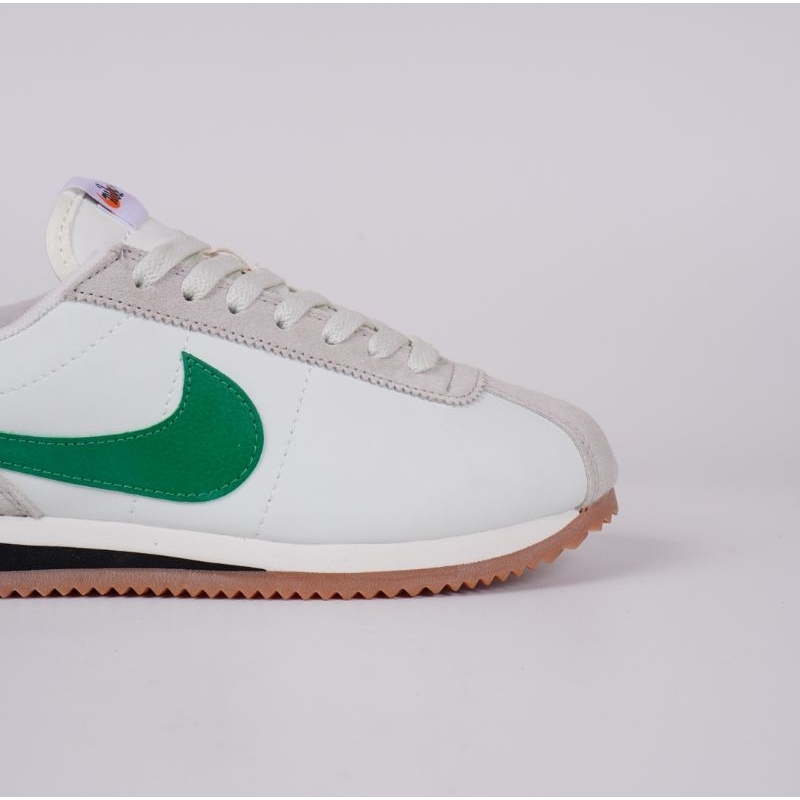 Sepatu Nike Cortez Aloe Verde White Green Gum