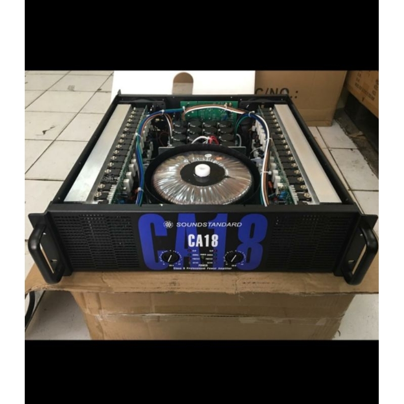 Power Amplifier SoundStandard CA 18/ca18 Body Panjang Komponen makro