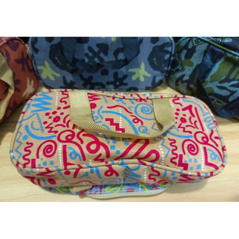 

Tempat Pensil(Pencil Case)Kain Bermotif.