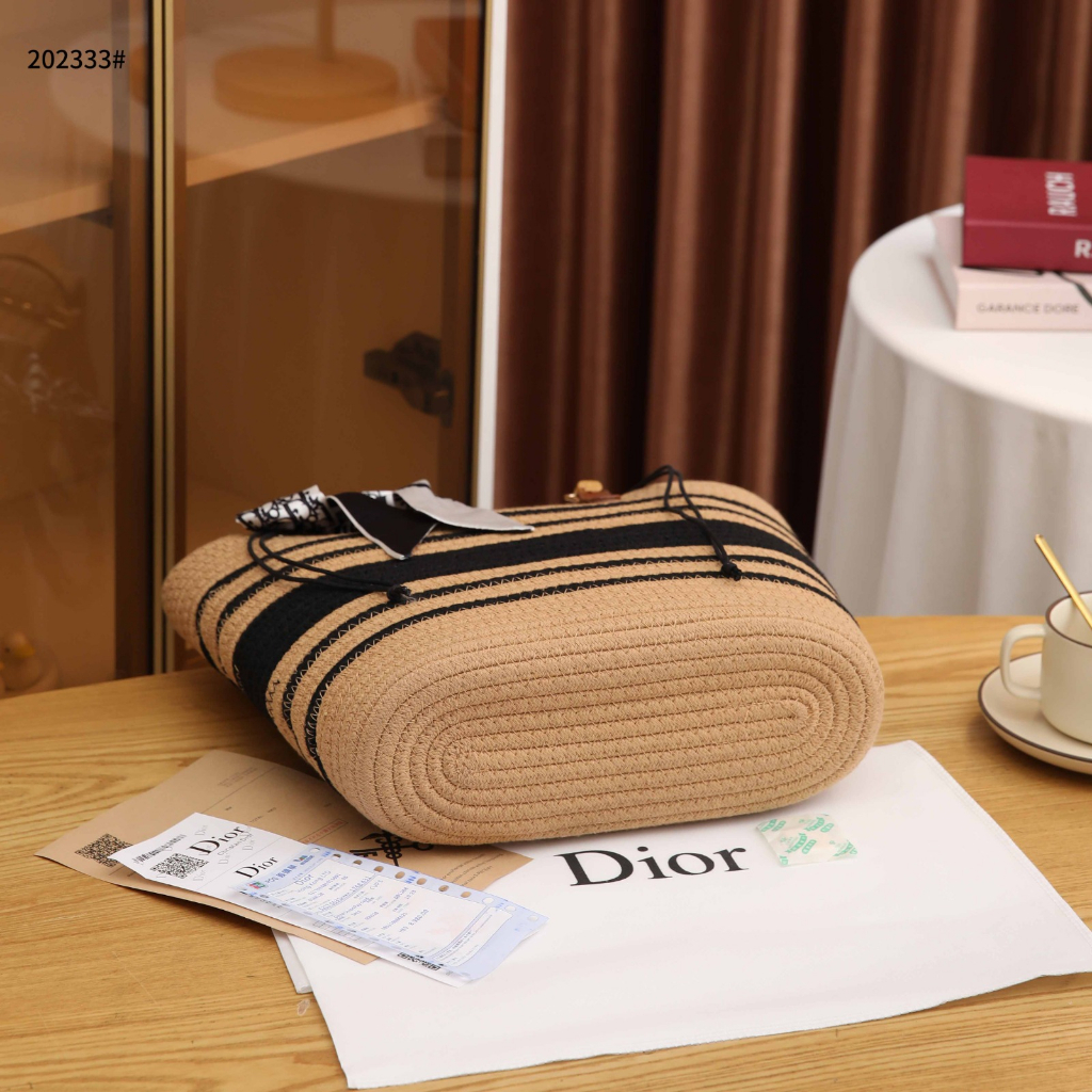 D 20233 Bamboo Handle Cotton Beach Bag