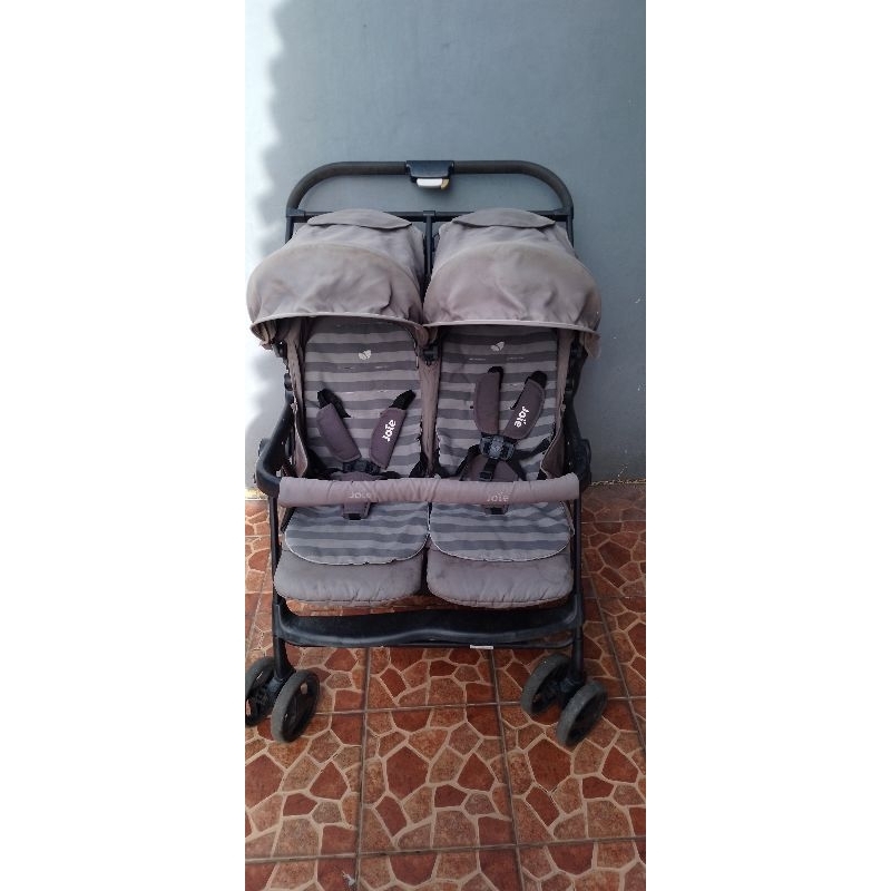 JOIE AIRE STROLLER TWIN PRELOVED