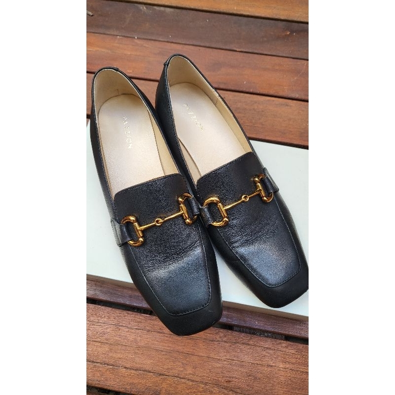pazzion loafers preloved