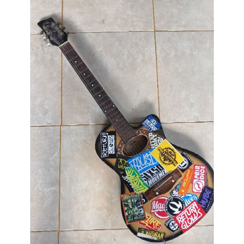 Gitar Yamaha Bekas