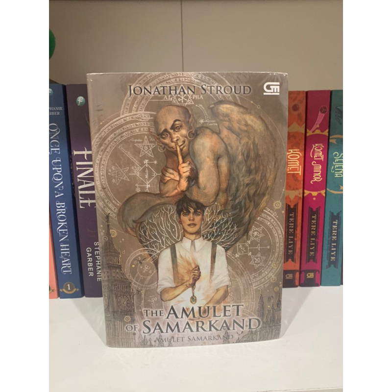 Buku The amulet of samarkand (segel)