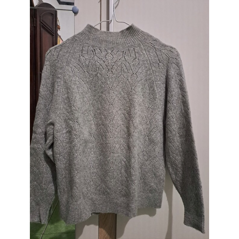 Sweater Rajut Uniqlo